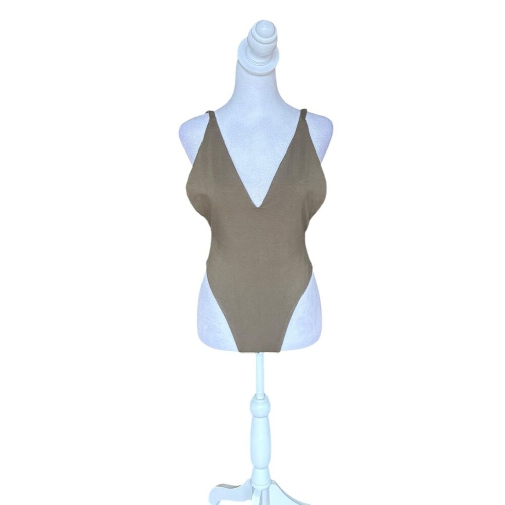 TOBI V Neck Scoop Back Olive Green Bodysuit Womens Size Small